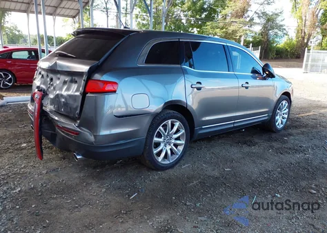2010 Lincoln Mkt z USA, uszkodzony, nr VIN 2LMHJ5AR9ABJ17246